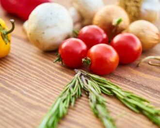 Indian Spices for garam masala paste and curry