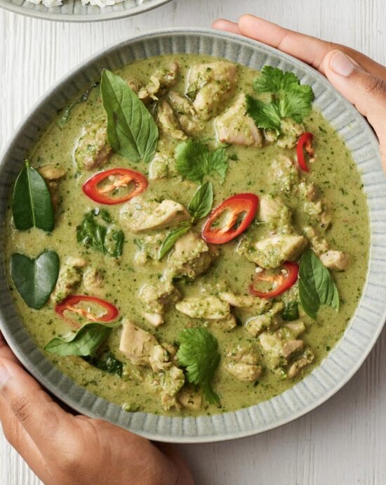 Thai Green Vegan Curry Recipe – Easy & Authentic (1 Serving)